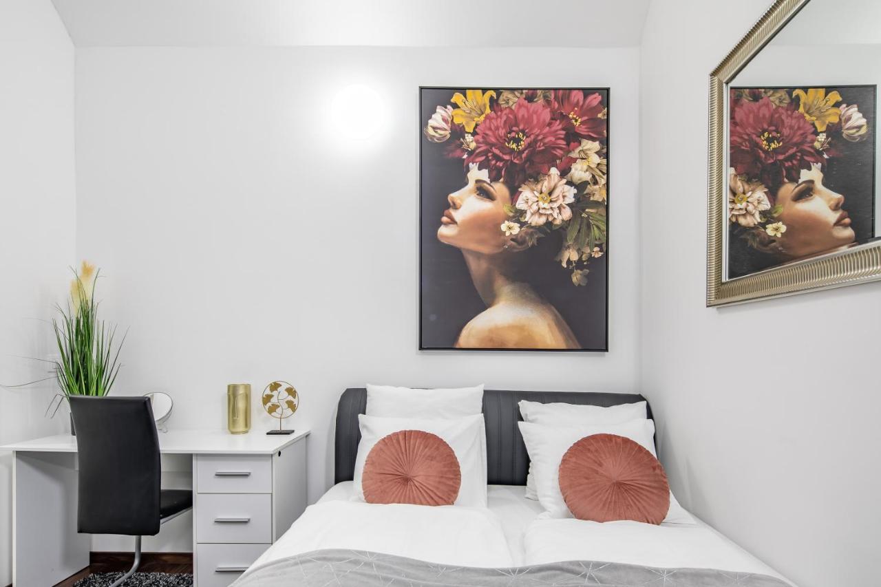 Melody Meadow Apartment Budapest Bagian luar foto